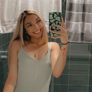 Meet your Posher, Sara